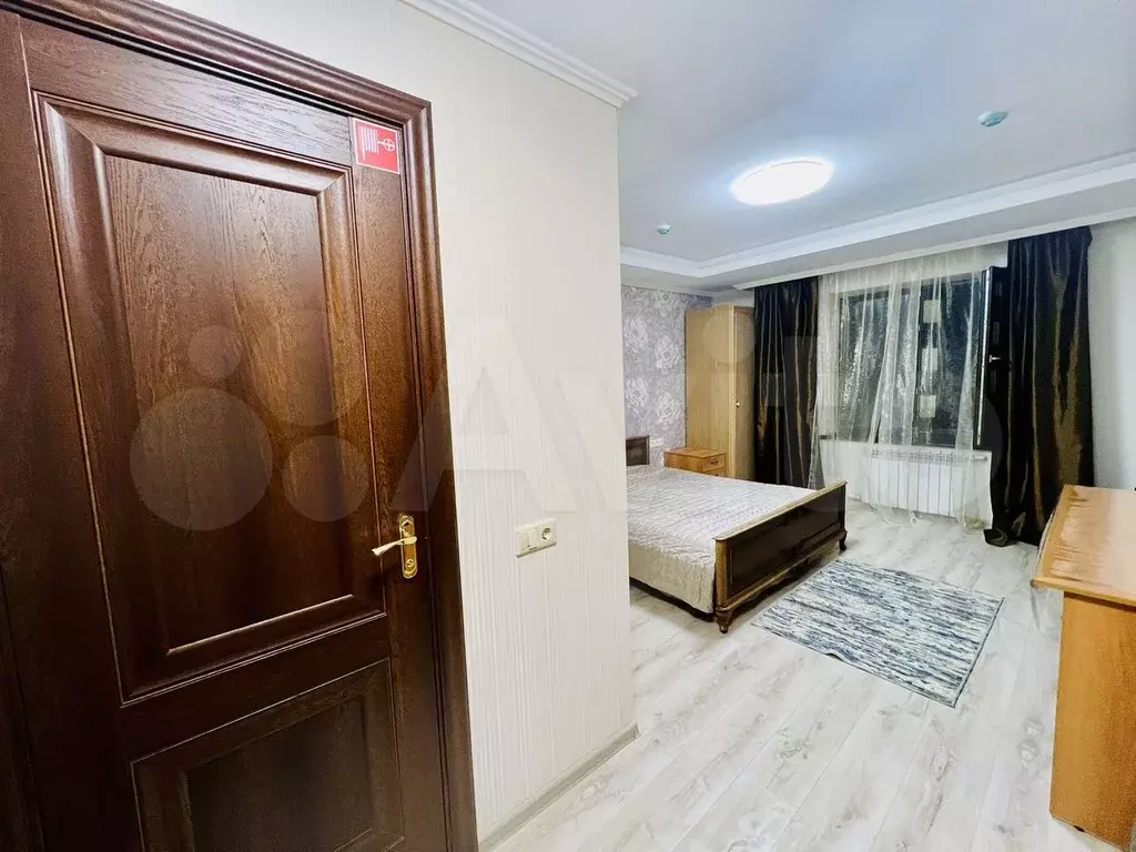 Апартаменты-студия, 30 м, 3/3 эт. - Фото 1