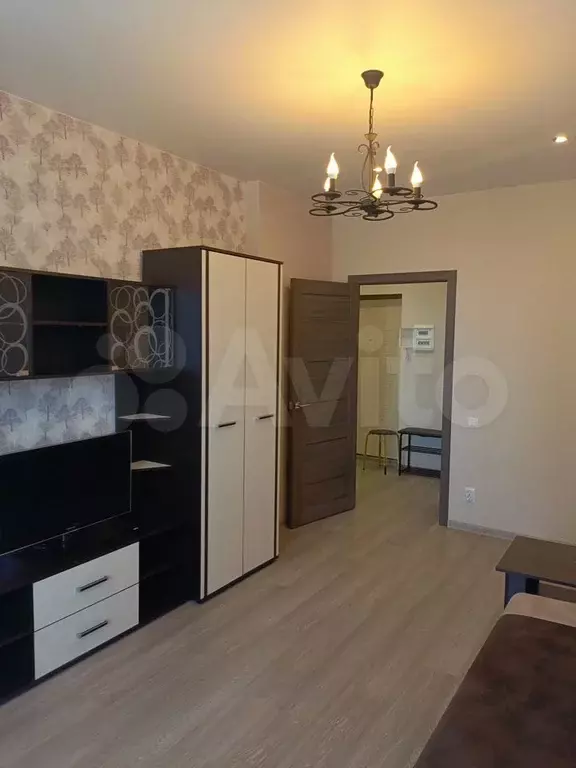 1-к. квартира, 36 м, 4/17 эт. - Фото 1