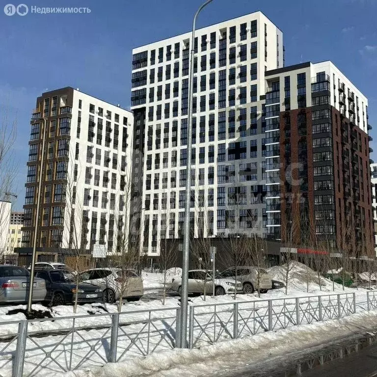 3-комнатная квартира: Тюмень, Арктическая улица, 12 (80 м) - Фото 1