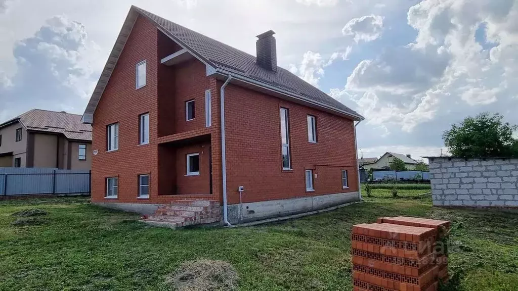 Дом в Белгородская область, Белгород Лесная ул. (220 м) - Фото 0