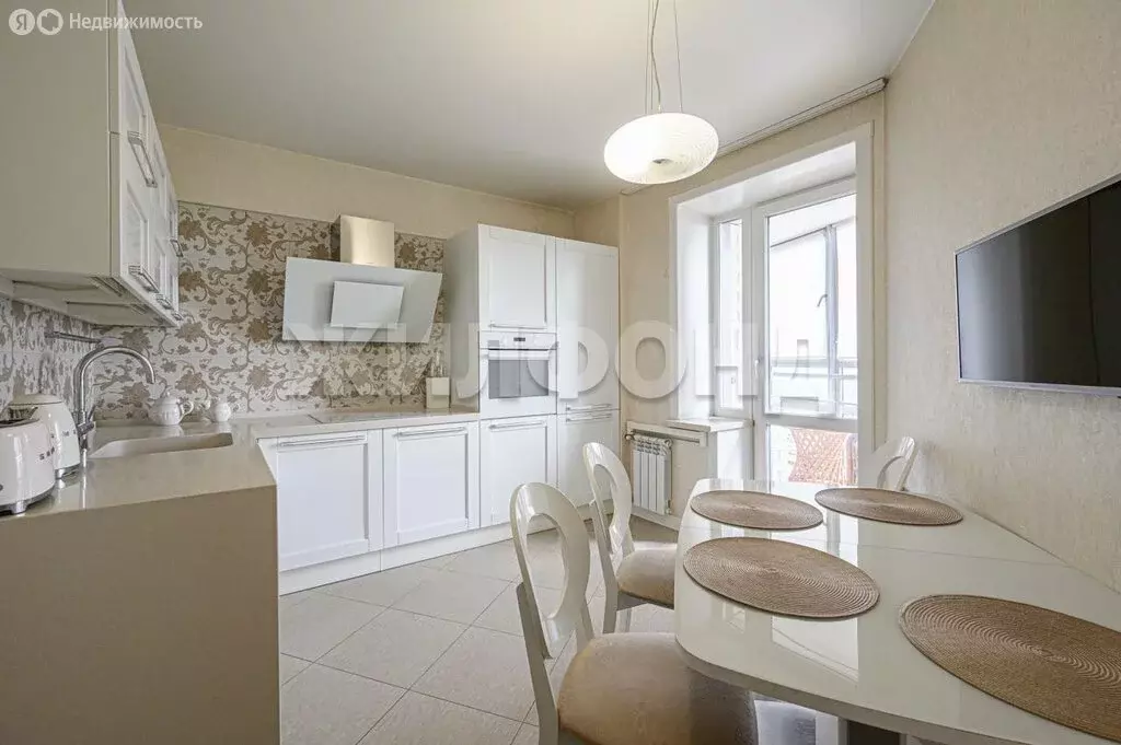 2-комнатная квартира: Новосибирск, улица Есенина, 67 (55.7 м) - Фото 0