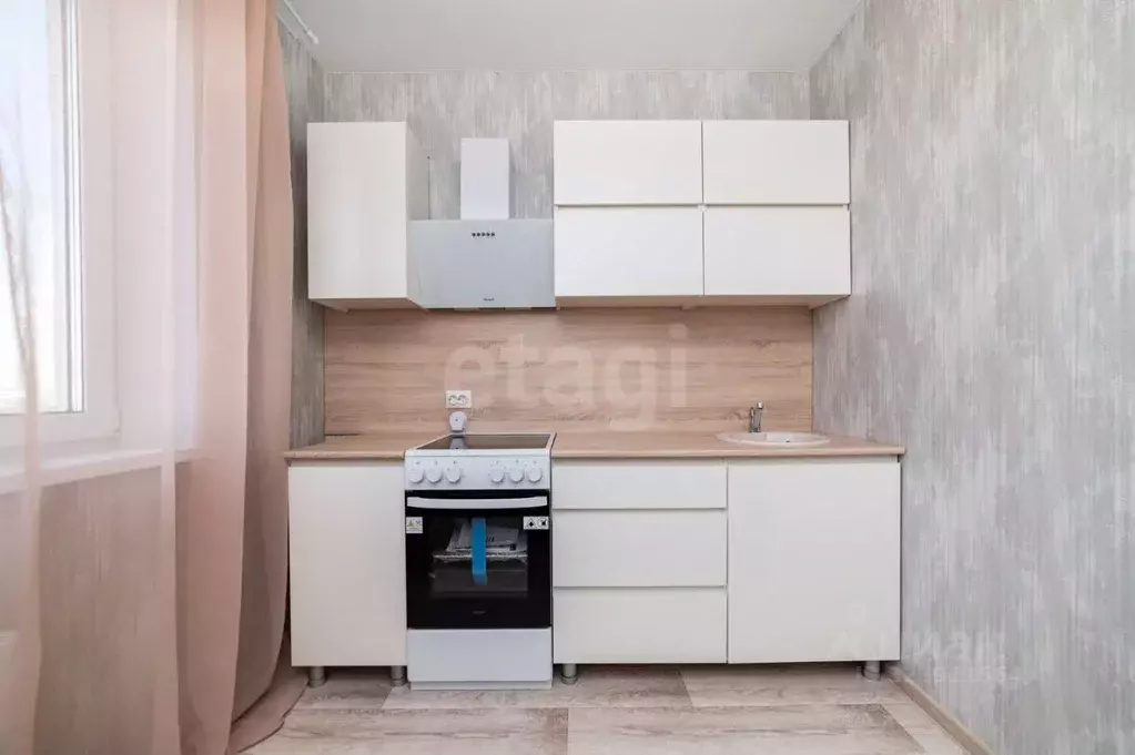 1-к кв. Курганская область, Курган Заозерный жилрайон, 8-й мкр, 5 ... - Фото 1