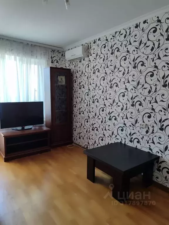 2-к кв. Крым, Щелкино Ленинский район, 1-й мкр, 10 (48.0 м) - Фото 0