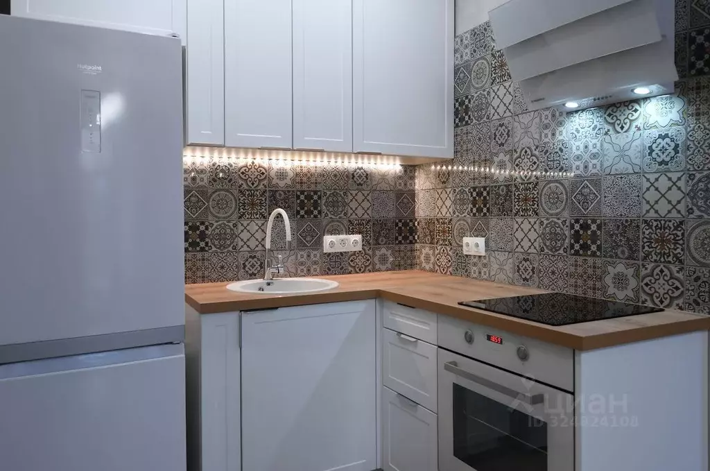 2-к кв. Московская область, Красногорск Опалиха мкр, ул. Пришвина, 16 ... - Фото 1