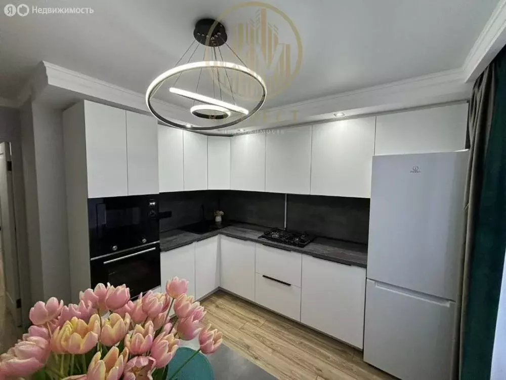 3-комнатная квартира: Пятигорск, улица Бутырина, 8 (75.5 м) - Фото 2