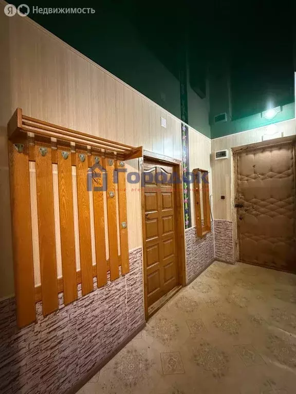 3-комнатная квартира: Каменск-Уральский, посёлок Трубный, улица Олега ... - Фото 1