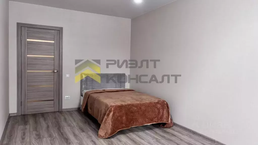 1-к кв. Омская область, Омск бул. М.М. Кузьмина, 13 (45.0 м) - Фото 1