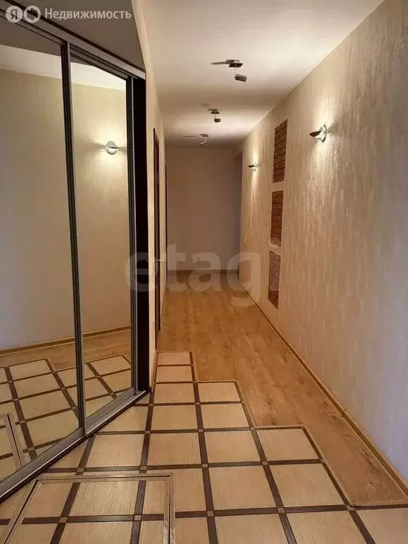 3-комнатная квартира: Новоалтайск, 8-й микрорайон, 17 (107 м) - Фото 1