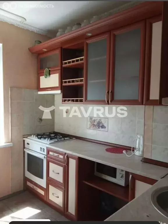 1-комнатная квартира: Симферополь, улица Бородина, 2 (35 м) - Фото 1