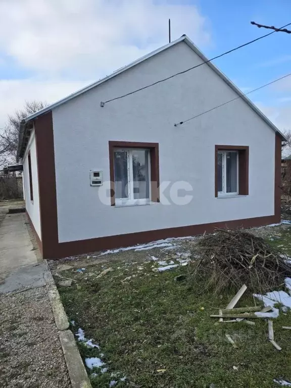 Дом в Крым, Советский район, с. Дмитровка ул. Киевская, 37 (88 м) - Фото 1