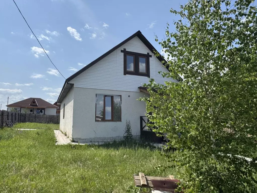 Дом в Иркутская область, Иркутский муниципальный округ, д. Карлук  ... - Фото 0