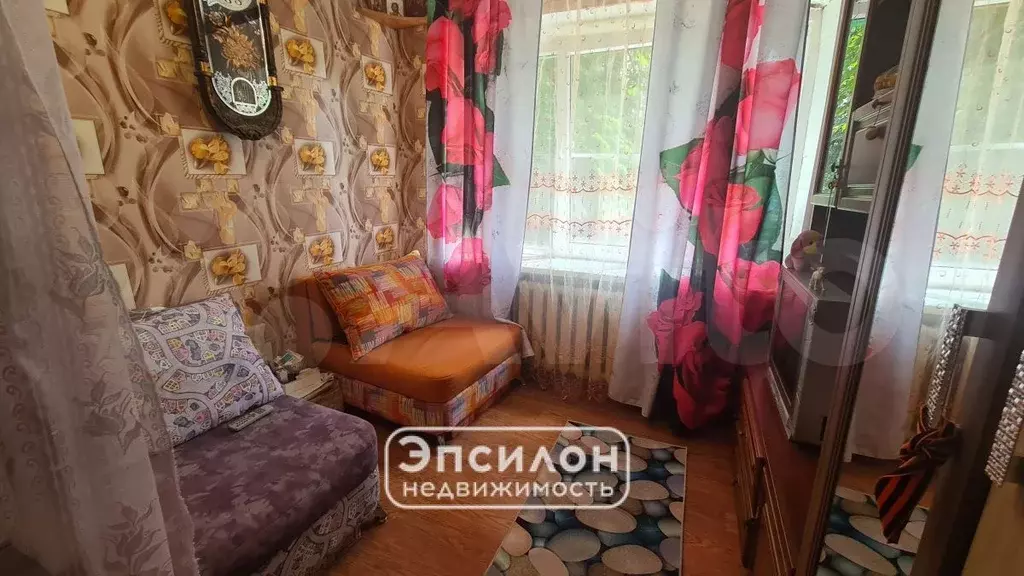 Комната 18 м в 2-к., 1/3 эт. - Фото 1