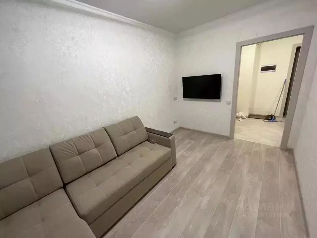 1-к кв. Татарстан, Казань ул. Братьев Касимовых, 35 (34.0 м) - Фото 2