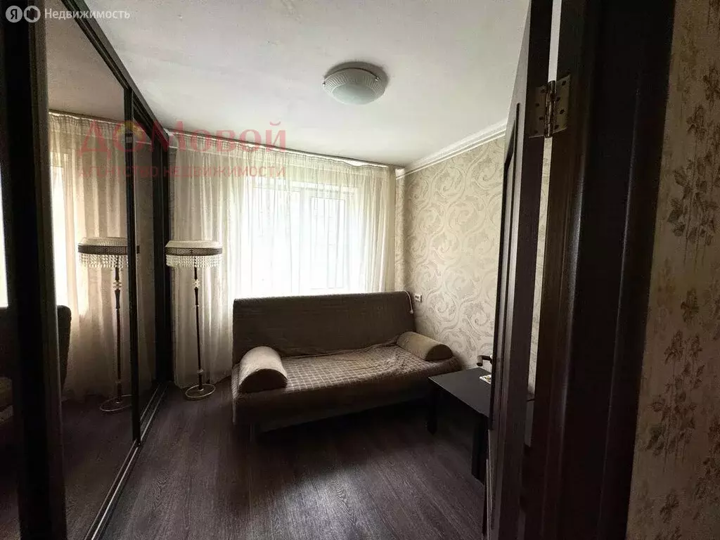 3-комнатная квартира: Смоленск, улица Кирова, 27Б (47 м) - Фото 1