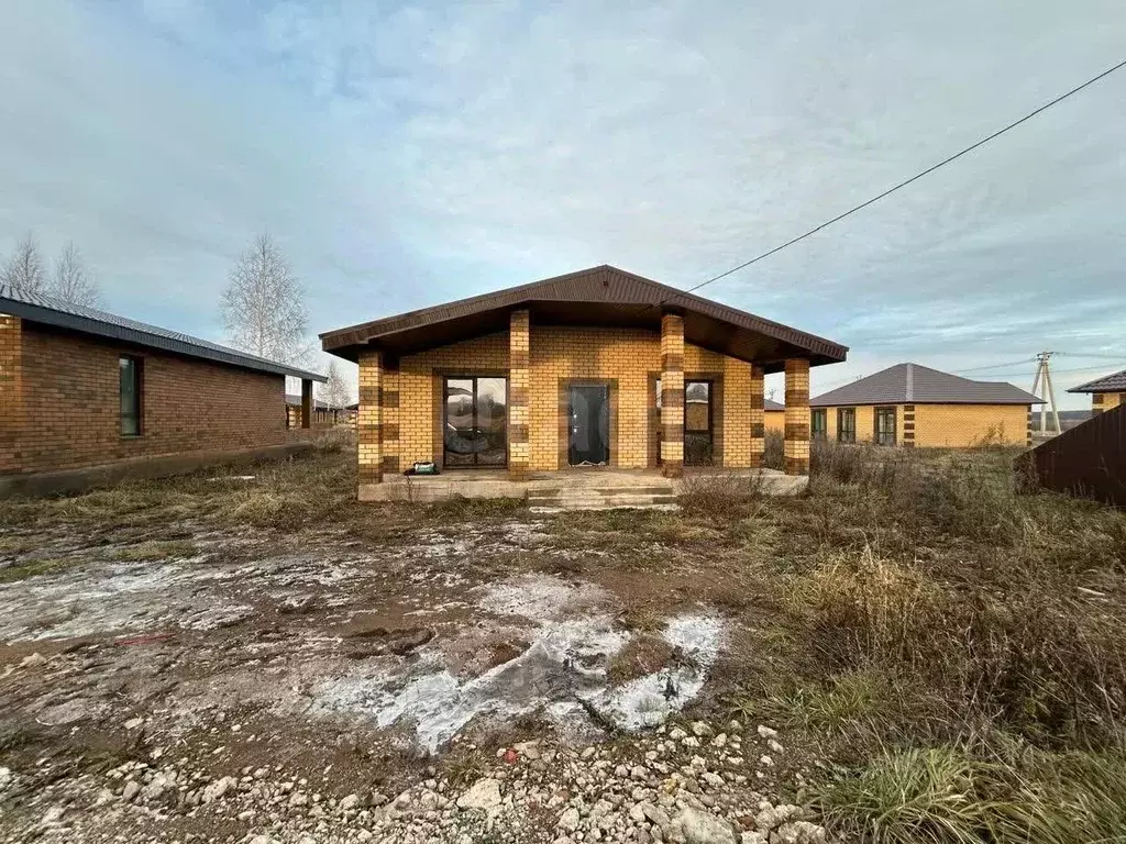 Дом в Башкортостан, Уфимский район, Русско-Юрмашский сельсовет, д. ... - Фото 1