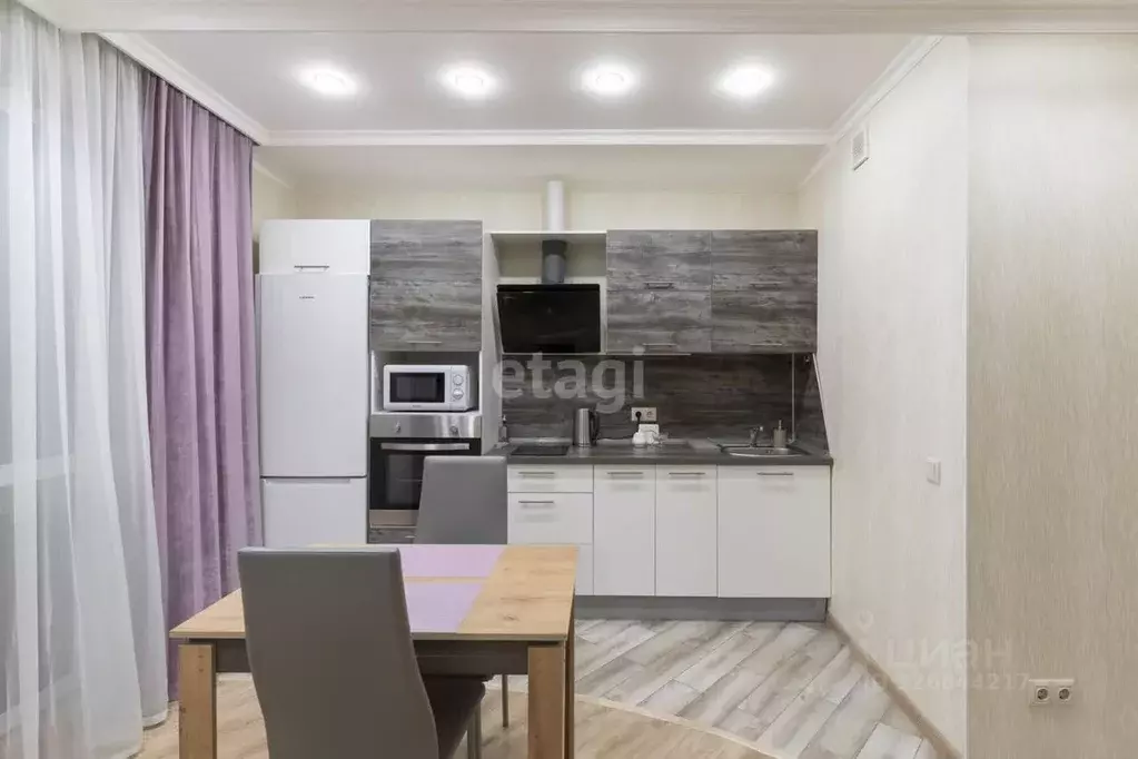 Студия Тюменская область, Тюмень ул. Дмитрия Менделеева, 2 (29.2 м) - Фото 1