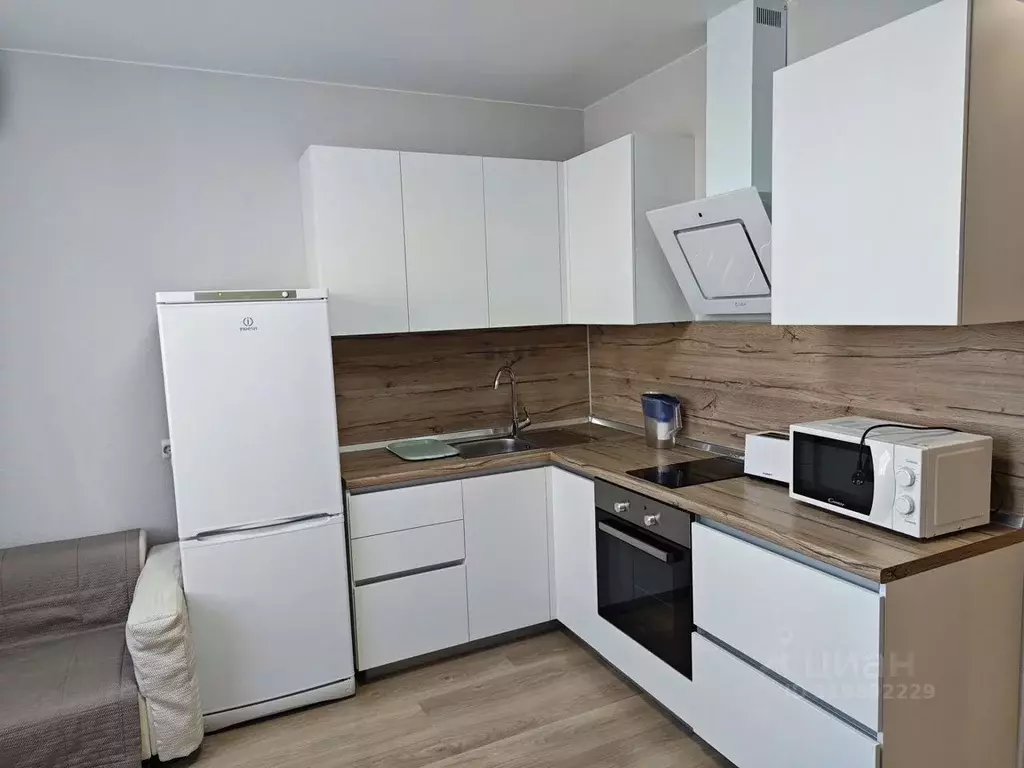1-к кв. Тюменская область, Тюмень ул. Газовиков, 73к1 (33.0 м) - Фото 0