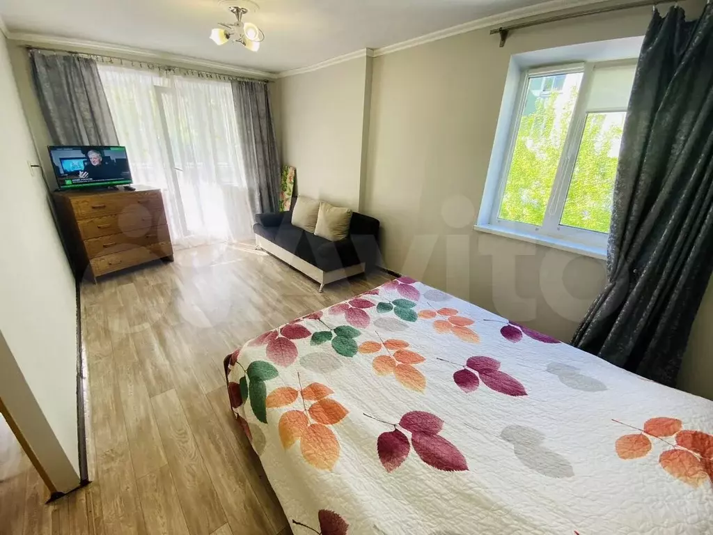 Комната 31 м в 1-к., 2/5 эт. - Фото 1