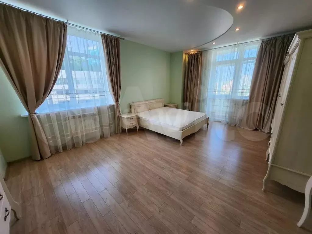 4-к. квартира, 170 м, 10/18 эт. - Фото 0