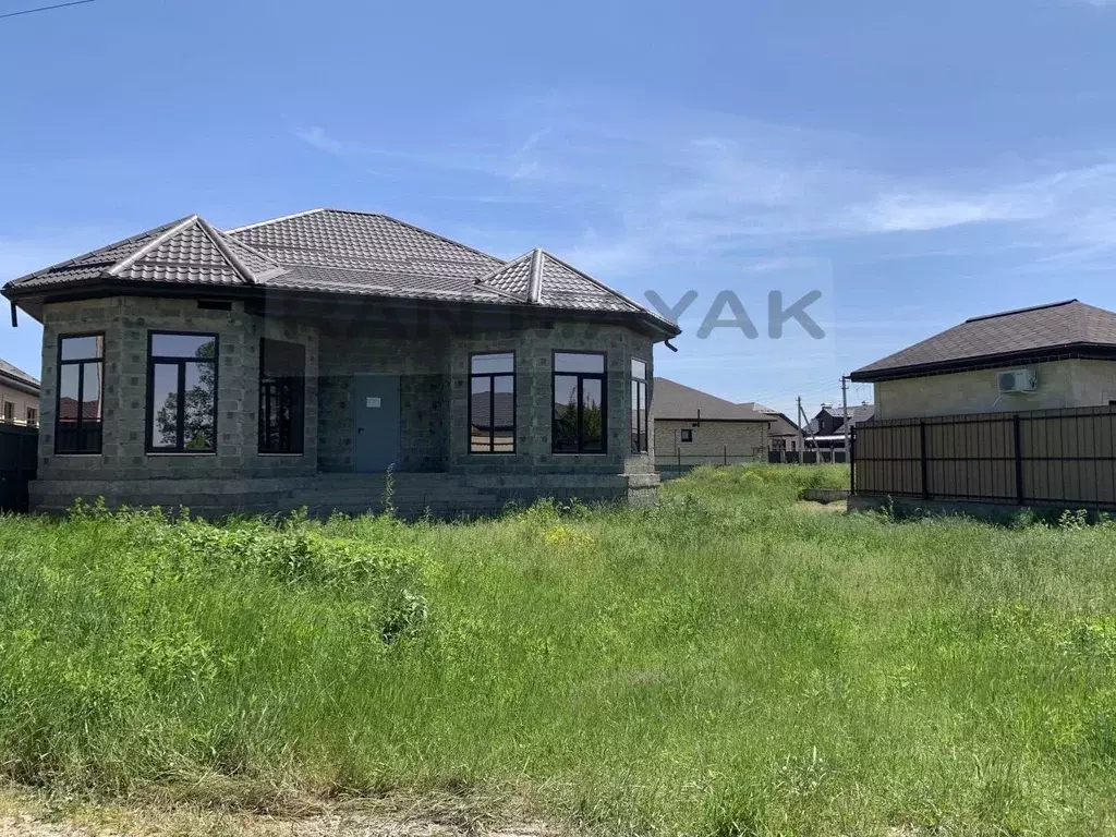 Дом в Адыгея, Майкоп городской округ, пос. Западный ул. Громова (131 ... - Фото 0