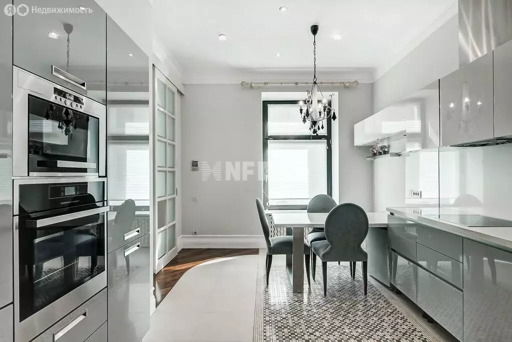 4-комнатная квартира: Москва, Поварская улица, 28с2 (207.1 м) - Фото 1