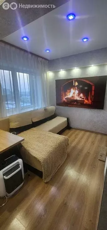 1-комнатная квартира: Южно-Сахалинск, проспект Победы, 11 (41.8 м) - Фото 1