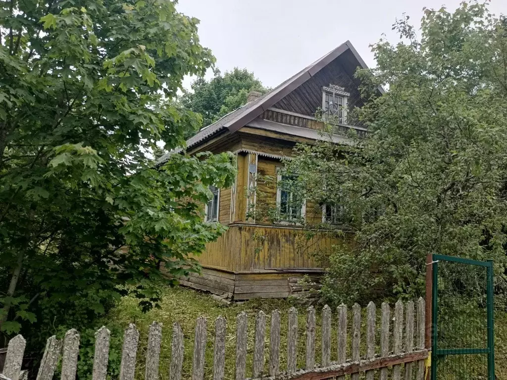 Дом в Новгородская область, Маловишерский район, Бургинское с/пос, д. ... - Фото 0