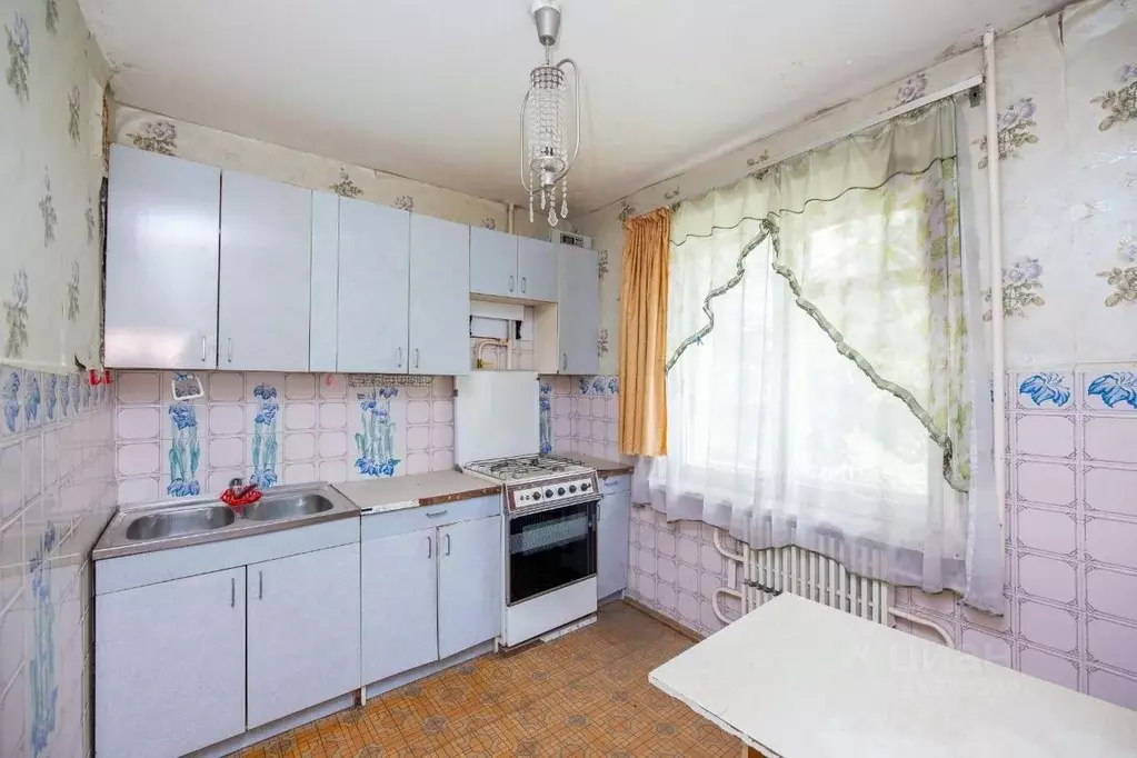 2-к кв. Оренбургская область, Оренбург ул. Сергея Лазо, 17 (49.9 м) - Фото 0