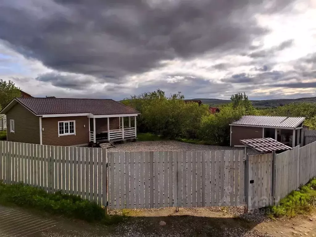 Дом в Мурманская область, Кольский район, Молочный городское ... - Фото 1
