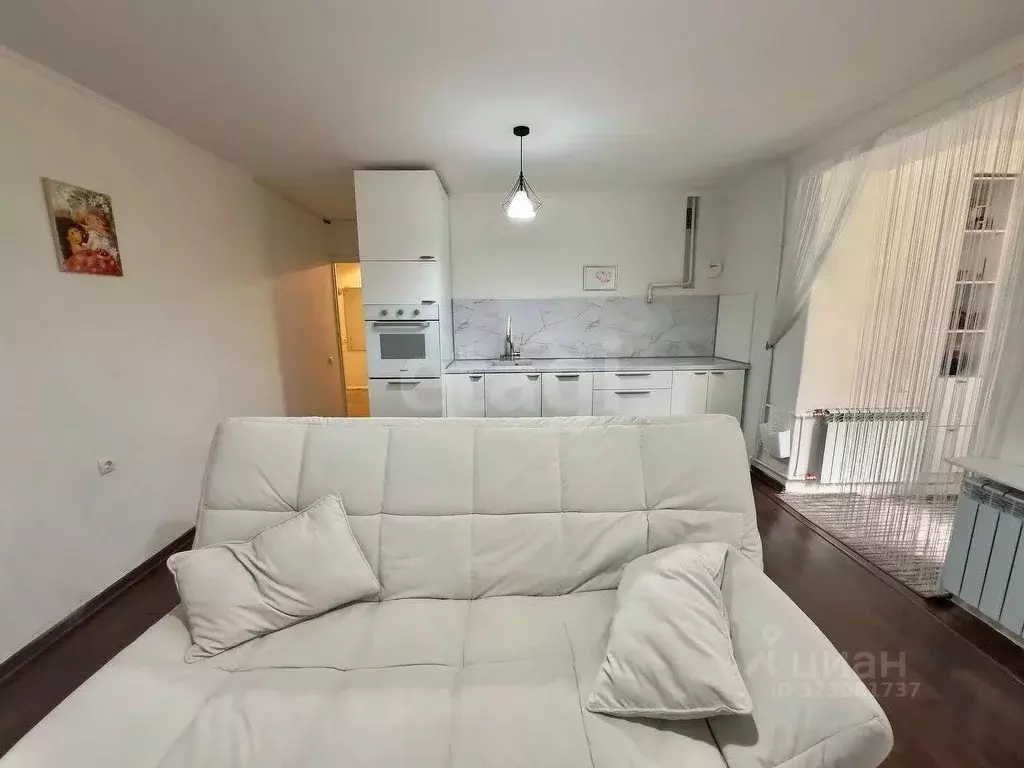 4-к кв. Крым, Симферополь городской округ, Комсомольское пгт ул. ... - Фото 2