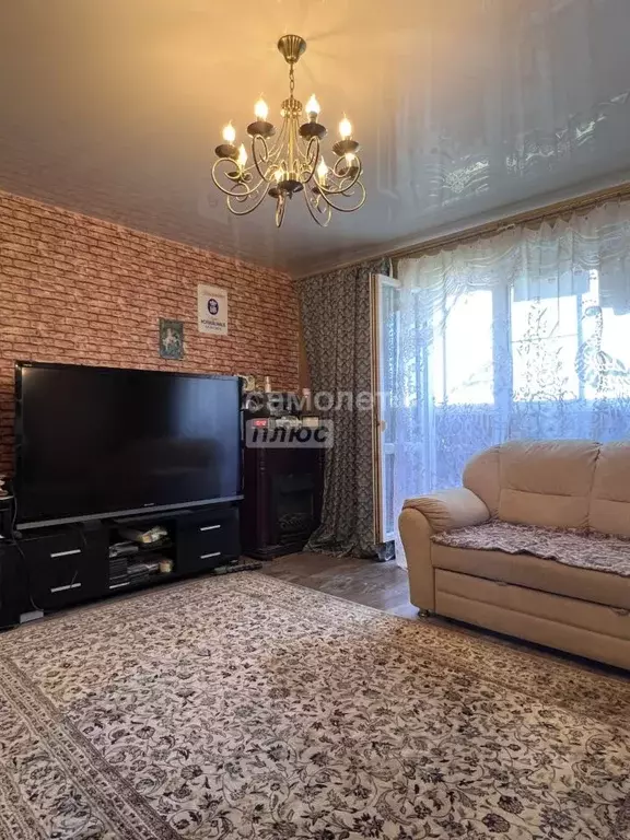 3-к кв. Челябинская область, Миасс ул. 8 Марта, 147 (81.2 м) - Фото 1