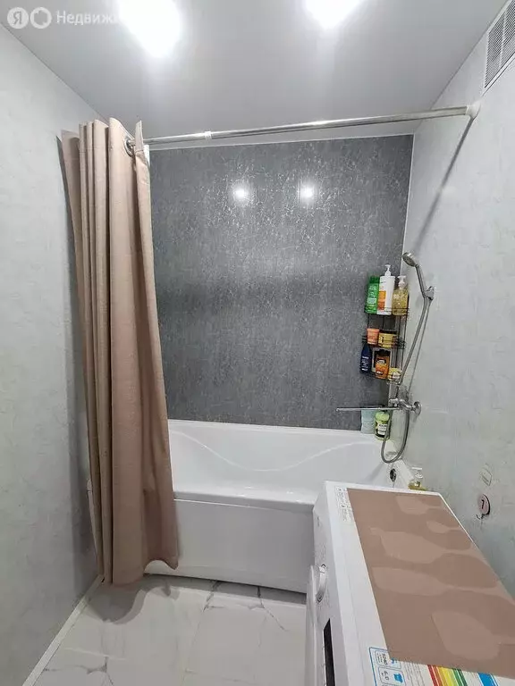 2-комнатная квартира: Лесозаводск, улица Королёва, 4 (52.2 м) - Фото 0