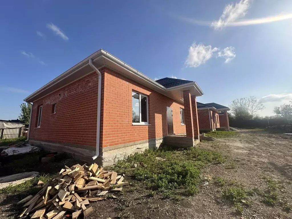 Дом в Краснодарский край, Динской район, Старомышастовская ст-ца ул. ... - Фото 1