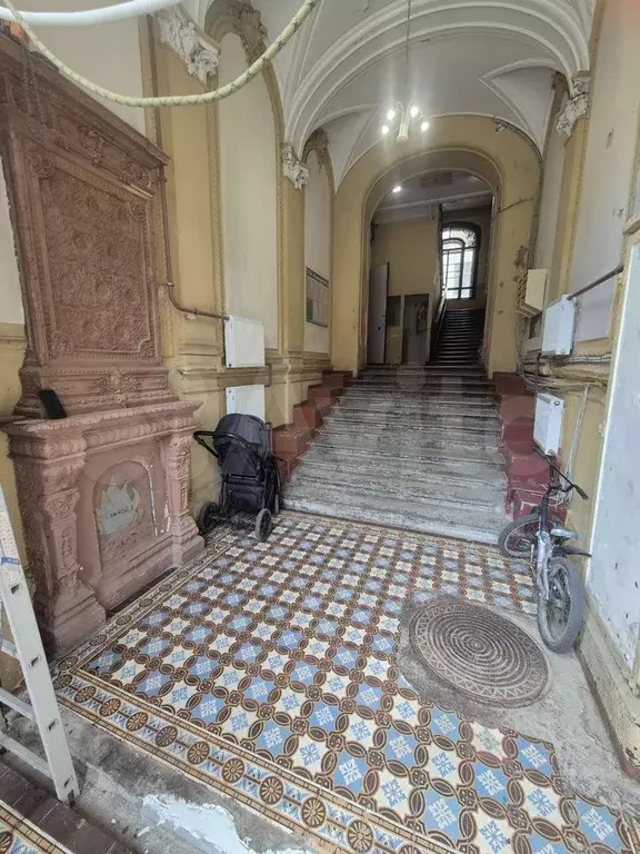 Комната 16,6 м в 9-к., 4/5 эт. - Фото 1