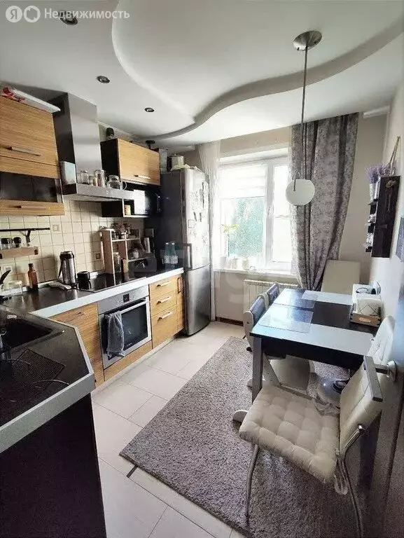 3-комнатная квартира: Тольятти, 10-й квартал, бульвар Луначарского, 4 ... - Фото 1