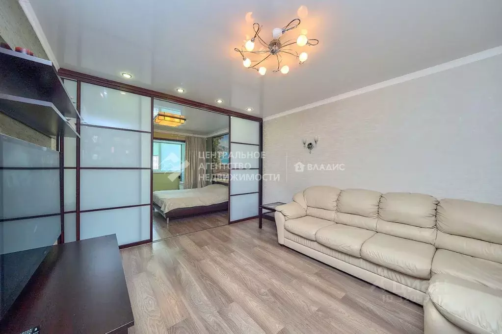 2-к кв. Рязанская область, Рязань ул. Большая, 100 (76.8 м) - Фото 1