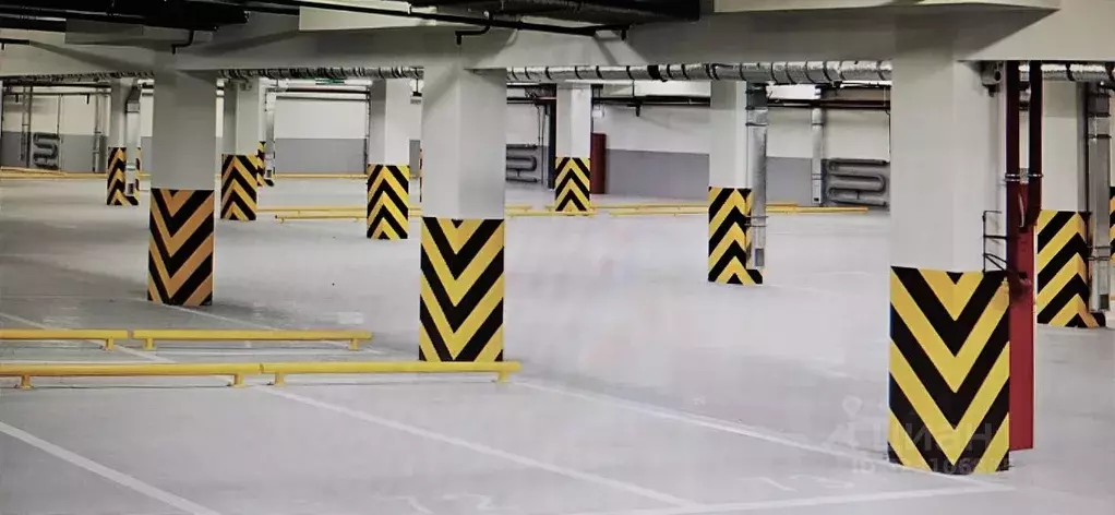 Гараж в Москва Новоостаповская ул., 20 (27 м) - Фото 1