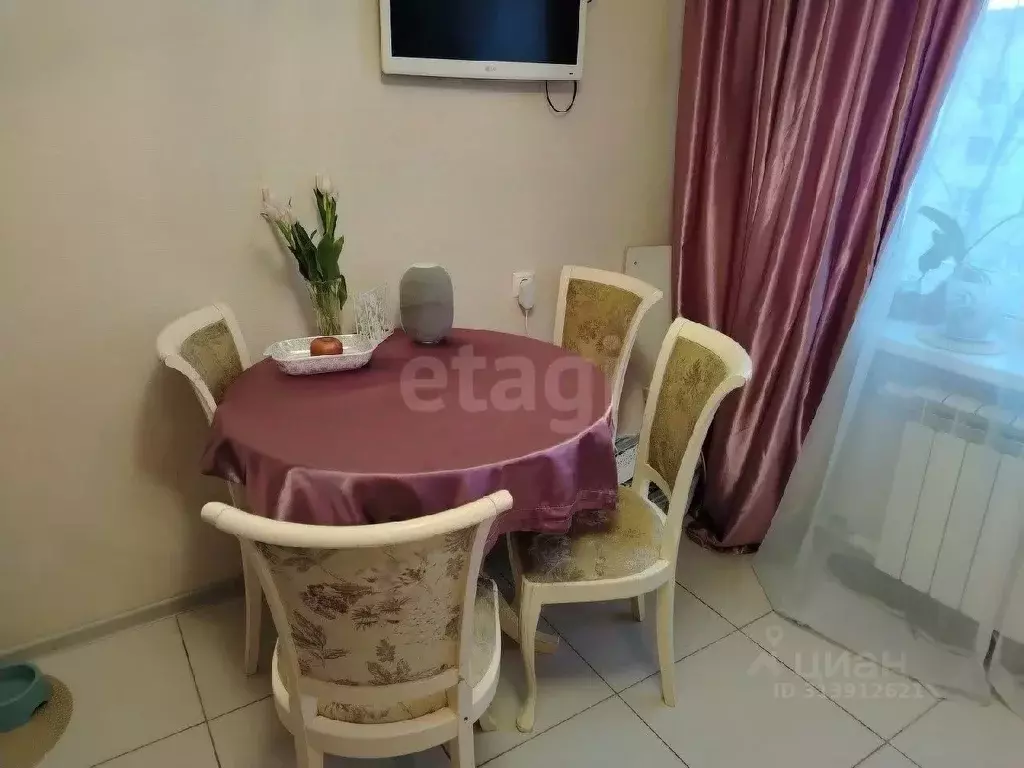 2-к кв. Смоленская область, Смоленск ул. Попова, 60 (51.0 м) - Фото 0
