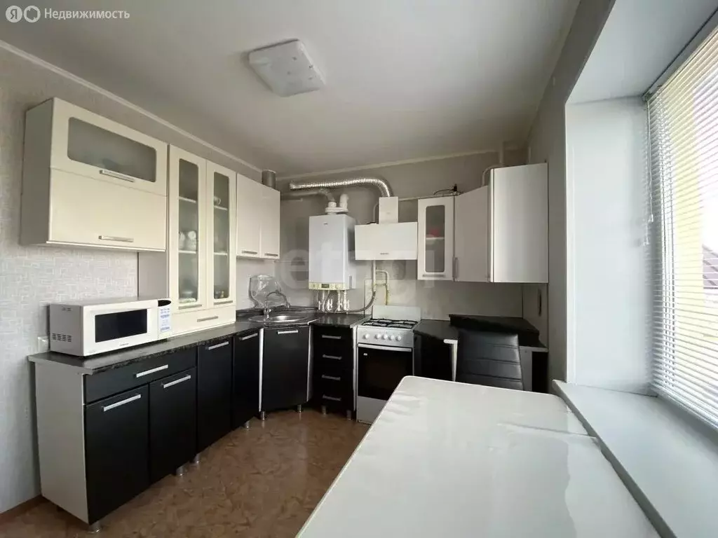 2-комнатная квартира: село Красноусольский, улица Мустая Карима, 37 ... - Фото 2