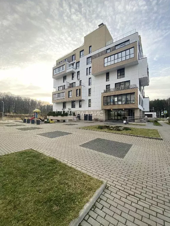 Продается 3-комнатная квартира - Фото 1
