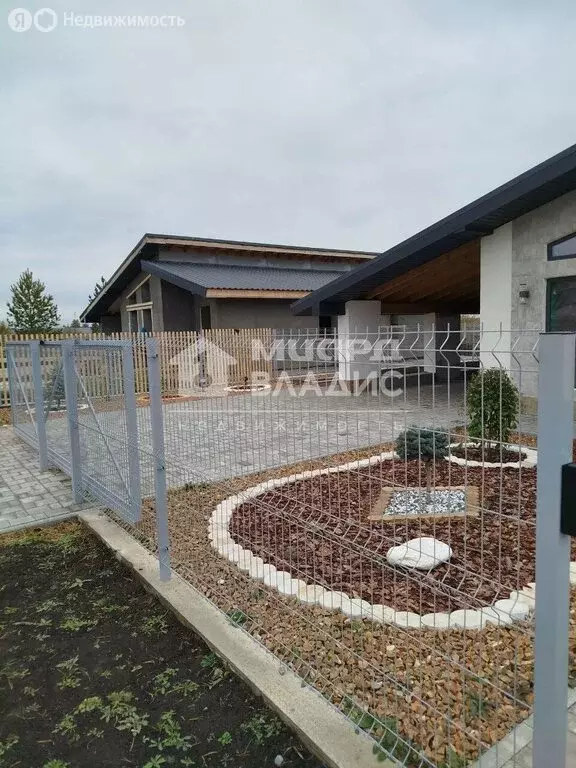 Дом в Омский район, село Троицкое (110 м) - Фото 2