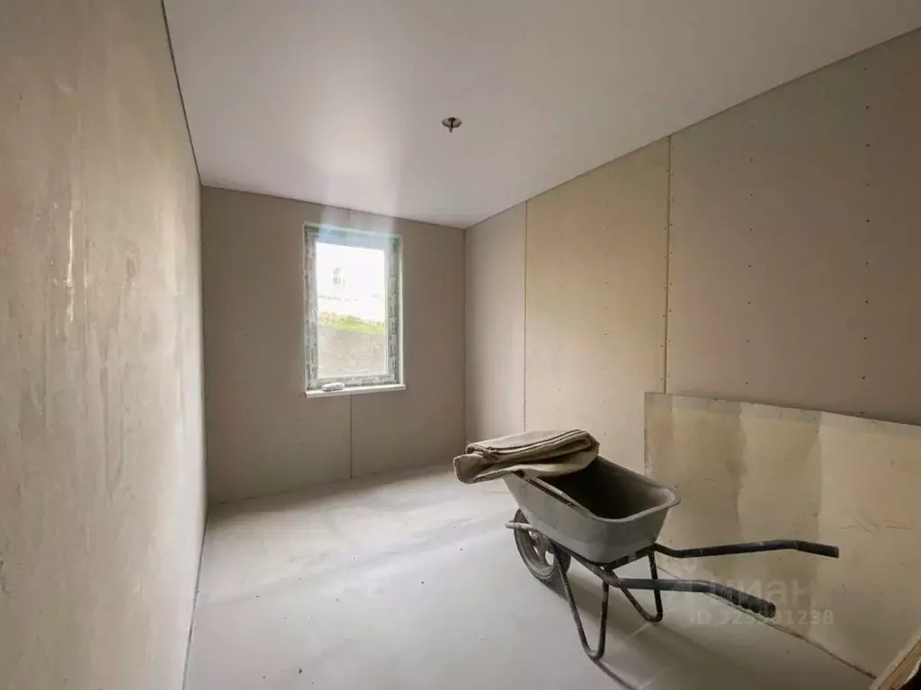 2-к кв. Крым, Алушта муниципальный округ, с. Приветное ул. Ленина, 33А ... - Фото 1