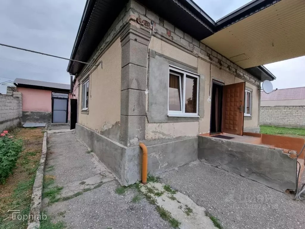 Дом в Кабардино-Балкария, Чегемский район, с. Шалушка ул. Имени А.Г. ... - Фото 1