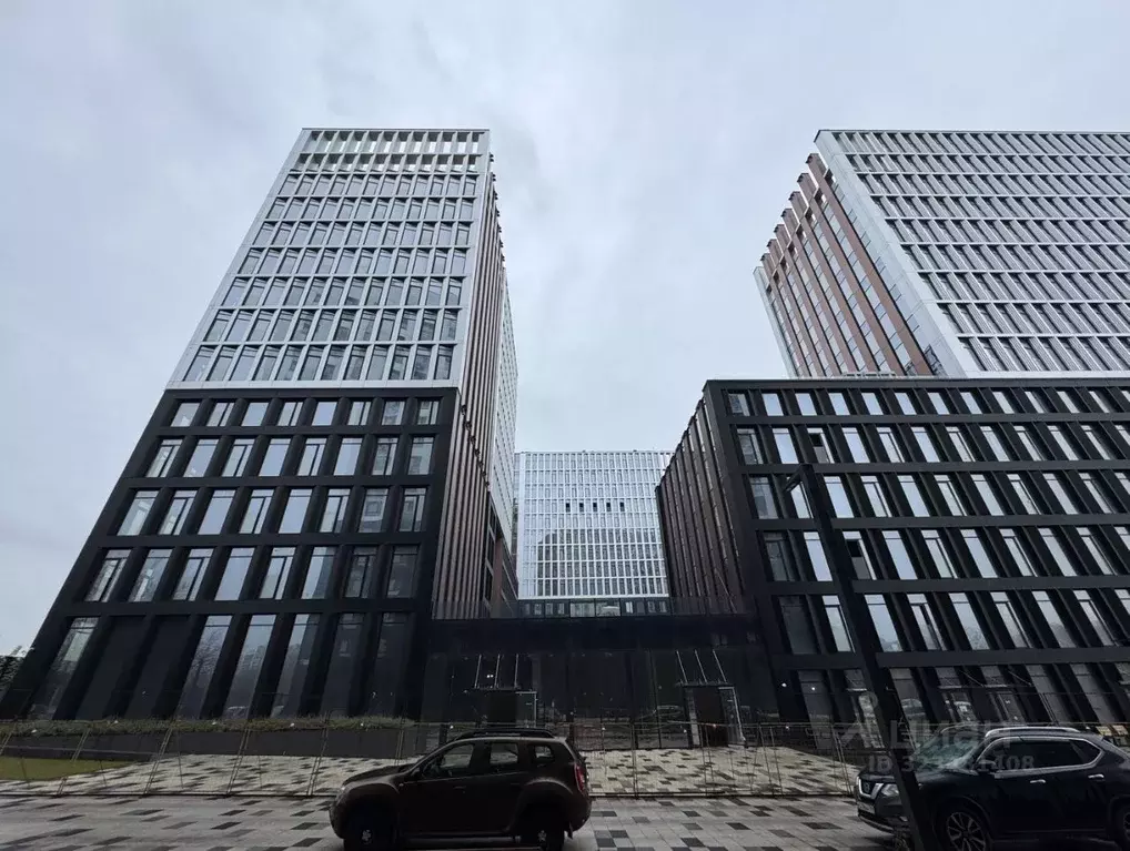 3-к кв. Москва ул. Светланова, 11к2 (149.9 м) - Фото 1