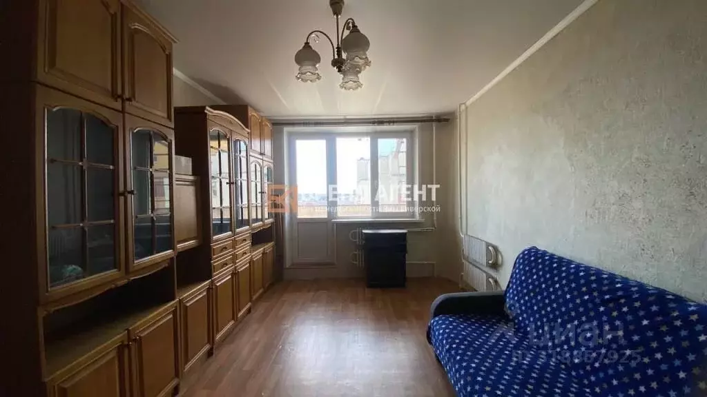 2-к кв. Белгородская область, Белгород ул. Есенина, 28 (61.4 м) - Фото 0