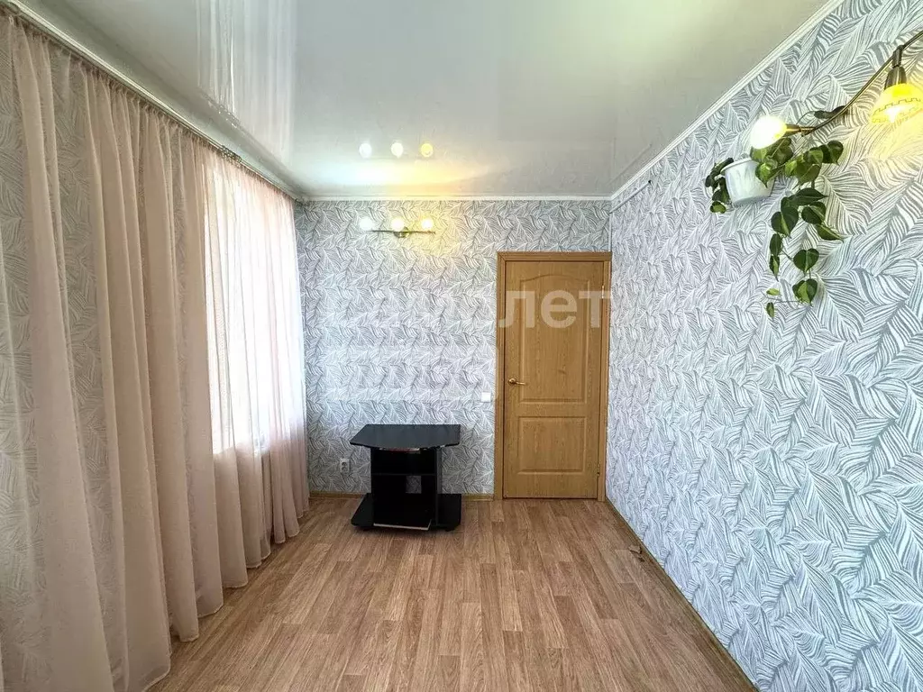 2-к кв. Омская область, Омск ул. 17-й Военный городок, 364 (35.0 м) - Фото 1