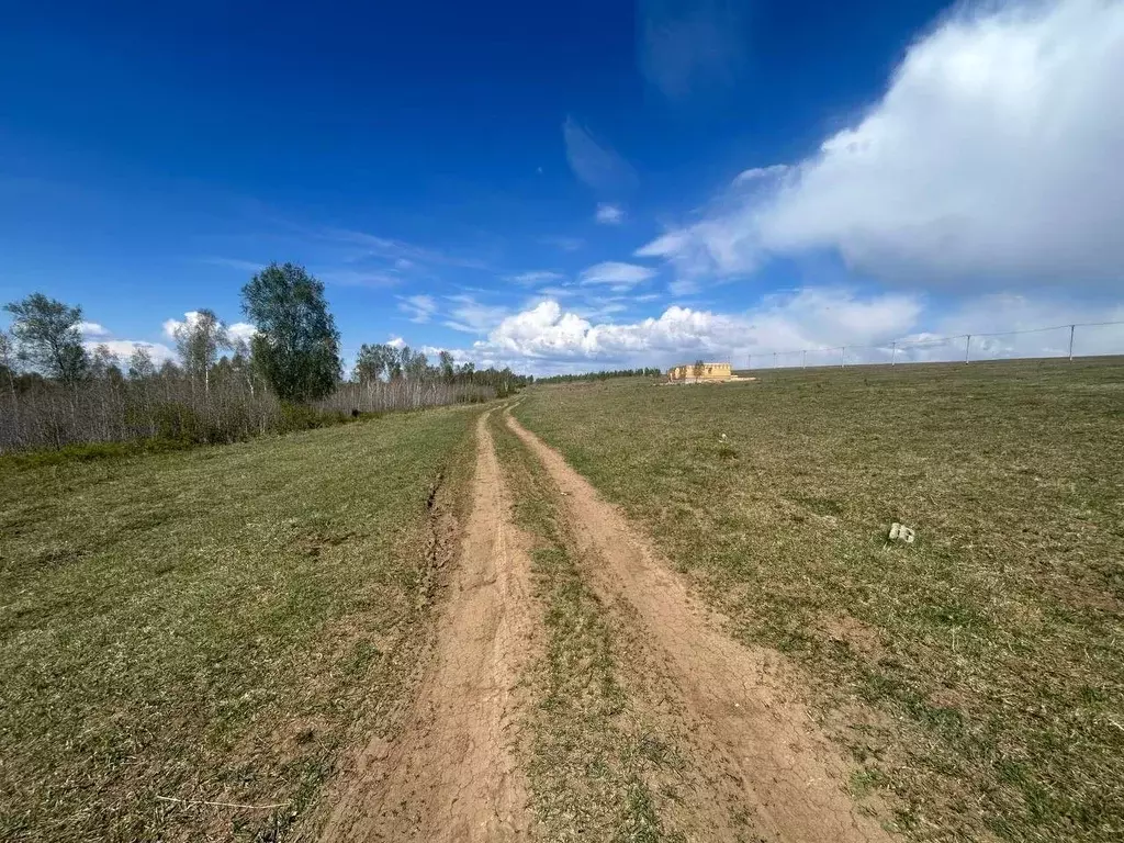 Участок в Иркутская область, Иркутский муниципальный округ, д. ... - Фото 1