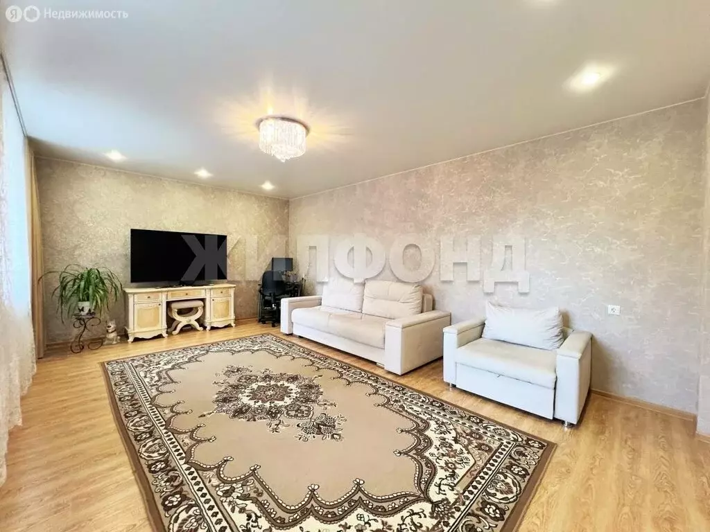 3-комнатная квартира: Барнаул, улица Фурманова, 26А (97.7 м) - Фото 2