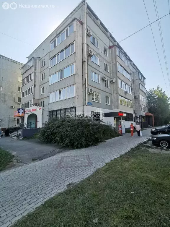 3-комнатная квартира: Благовещенск, улица Горького, 136 (135 м) - Фото 1
