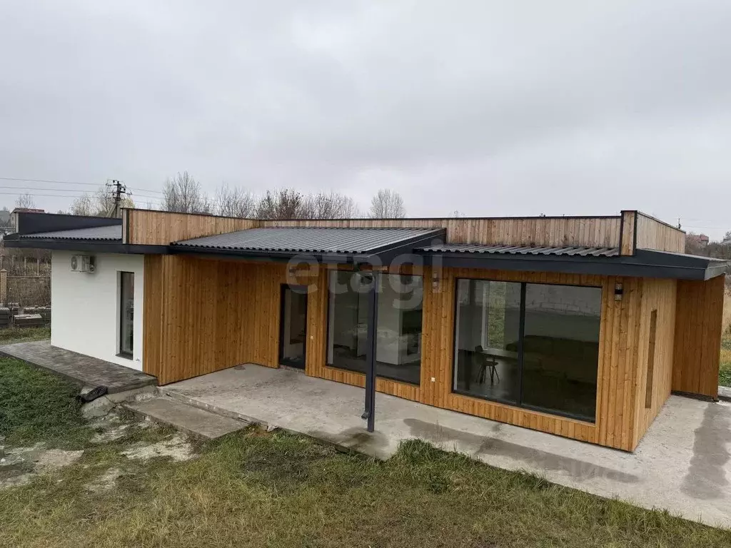 Дом в Белгородская область, Белгородский район, Дубовское с/пос, пос. ... - Фото 1